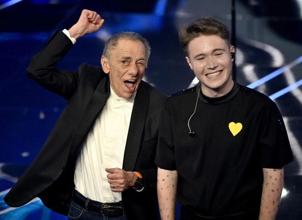 Sanremo dietro le quinte - Marino, il papà del genovese Alfa: “Un’emozione unica vederlo con Vecchioni”