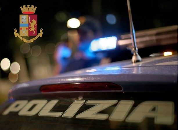 Era ricercato per omicidio e fabbricazione illegale di armi: fermato dalla polizia in viale Belforte