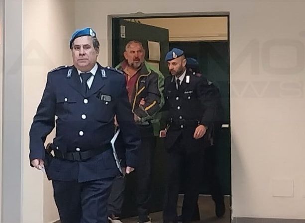 Incidente mortale di venerdì scorso: il conducente del camion parla in Procura "Sono sconvolto e dispiaciuto" (Video) Incidente mortale di venerdì scorso: il conducente del camion parla in Procura "Sono sconvolto e dispiaciuto" (Video)