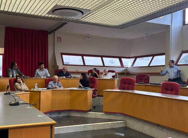 Taggia, Cascino: “Il sindaco dica se ha ricevuto compensi da architetto”. Conio: “Vicenda già chiarita, non sprecherò energie” Taggia, Cascino: “Il sindaco dica se ha ricevuto compensi da architetto”. Conio: “Vicenda già chiarita, non sprecherò energie”