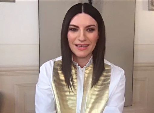 Il video del nuovo singolo ‘Durare’ di Laura Pausini anticipa l’uscita dell’album ‘Anime parallele’