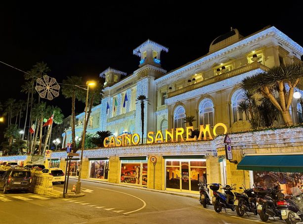 Sanremo: il Casinò scommette sul gioco online. Via libera alla gara per la nuova concessione Sanremo: il Casinò scommette sul gioco online. Via libera alla gara per la nuova concessione