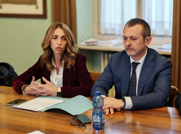 Caso Delmastro, Don Ciotti: "Una sofferenza per la democrazia, così viene inquinata" Caso Delmastro, Don Ciotti: "Una sofferenza per la democrazia, così viene inquinata"