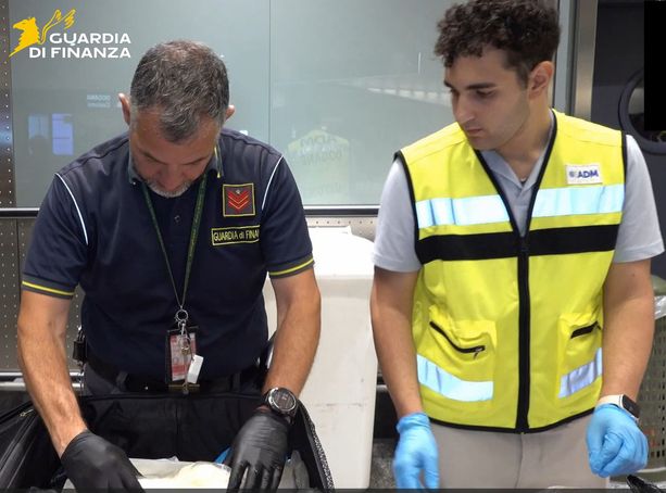 Prodotti alimentari "illegali". A Malpensa in sei mesi boom di sequestri Prodotti alimentari "illegali". A Malpensa in sei mesi boom di sequestri