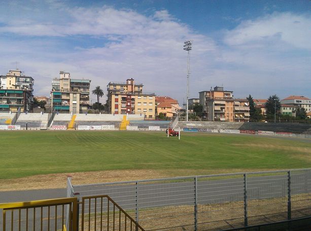 Calcio. Il presidente Viti conferma: &quot;Proposta non ideale, ma per il Città di Savona al Bacigalupo stiamo parlando&quot;