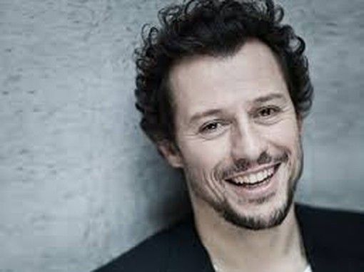 Vicina al debutto la serie ‘Un amore’ creata da Stefano Accorsi ed Enrico Audenino