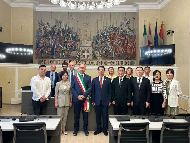 Italia- Cina: il sindaco Rasero scrive alla Meloni: "nella dottrina Xi cooperazione e pace per tutti i paesi" Italia- Cina: il sindaco Rasero scrive alla Meloni: "nella dottrina Xi cooperazione e pace per tutti i paesi"
