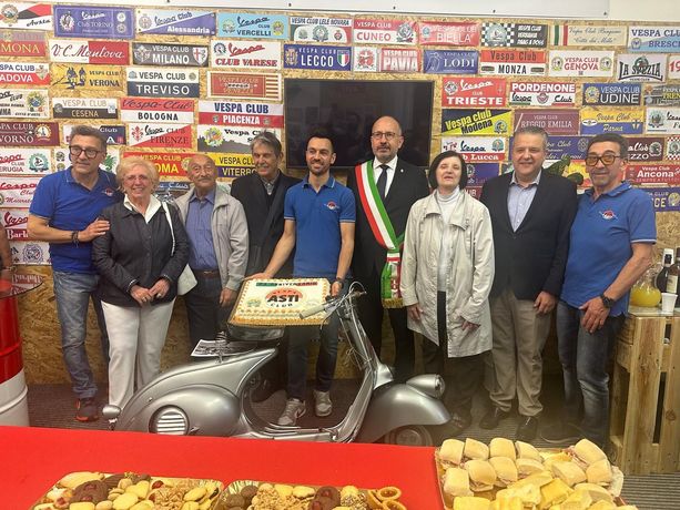 Settantacinque anni in sella per il Vespa Club Asti [GALLERIA FOTOGRAFICA]