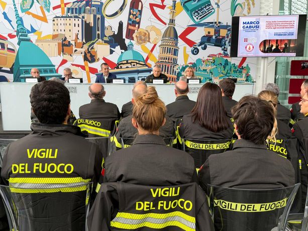 Piemonte: stanziato un milione di euro per l'antincendio boschivo e la formazione Piemonte: stanziato un milione di euro per l'antincendio boschivo e la formazione