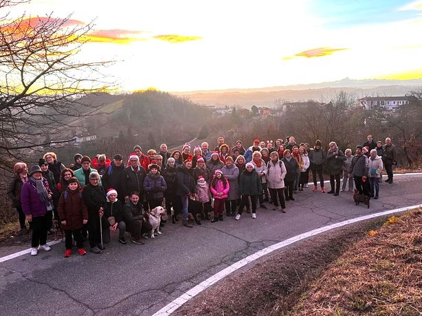 A San Marzanotto una camminata in notturna e poi a cena... da Babbo Natale