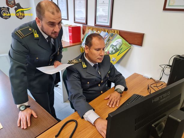 False residenze in Italia, la Guardia di Finanza di Canelli scova 500 "furbetti" del reddito di cittadinanza