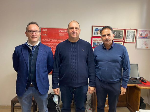 Attacco alla Cgil: solidarietà al sindacato anche da Fratelli d'Italia e Lega Attacco alla Cgil: solidarietà al sindacato anche da Fratelli d'Italia e Lega