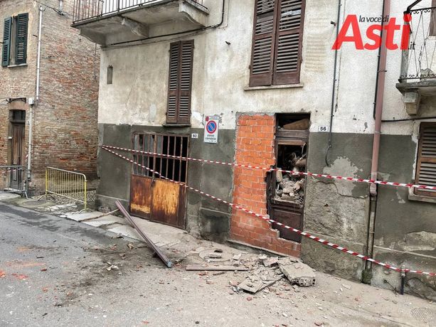 Nizza Monferrato, sarebbero iniziati a breve i lavori di restauro dell'edificio interessato da crollo questa notte [VIDEO]