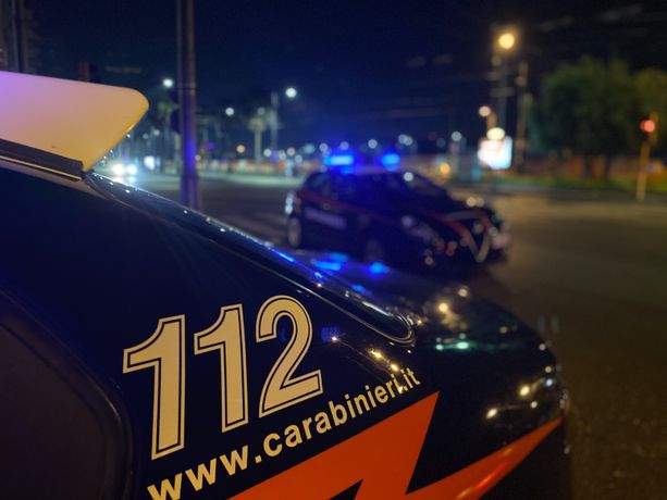 Svolta nelle indagini per l'accoltellamento di via Cirio: arrestati dai Carabinieri padre e figlio Svolta nelle indagini per l'accoltellamento di via Cirio: arrestati dai Carabinieri padre e figlio