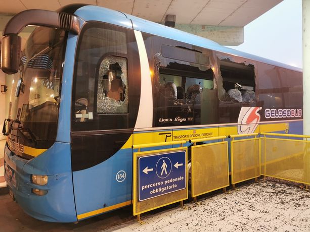 Dopo gli atti vandalici di venerdì notte, preoccupa la situazione del Movicentro di Asti