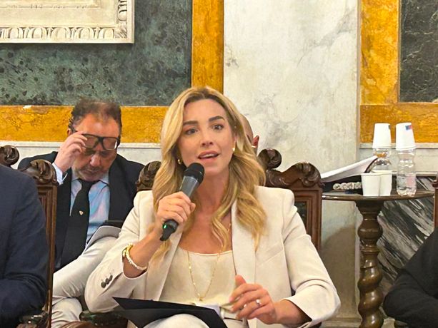 Migranti, il Viminale non perde tempo: "Cogliamo l'apertura di Salis sui rimpatri: realizziamo insieme un Cpr a Genova"