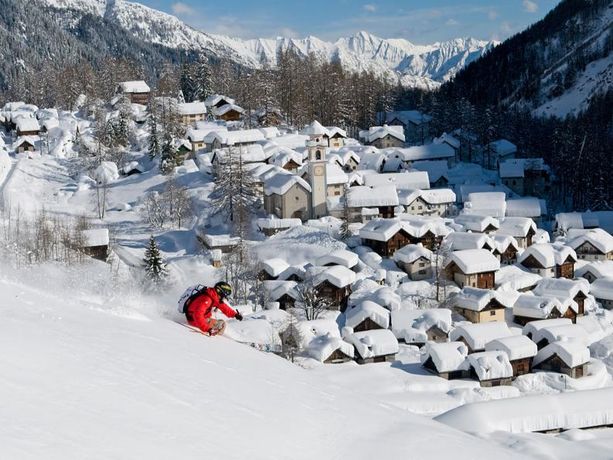 Lasciatevi stupire dall’ospitalità di Bosco Gurin, il più alto comune del Ticino