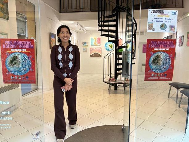 Bori porta il suo “Pink Monster” nel cuore del Vieux Nice (Foto)