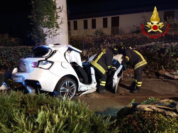 È un agente della Penitenziaria di Sanremo una delle vittime dell'incidente di San Lorenzo al Mare È un agente della Penitenziaria di Sanremo una delle vittime dell'incidente di San Lorenzo al Mare