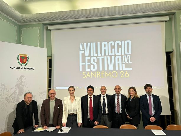 Villaggio del Festival 2026, presentata l’edizione delle grandi partnership: attese oltre 40mila presenze a Villa Ormond (Foto e video) Villaggio del Festival 2026, presentata l’edizione delle grandi partnership: attese oltre 40mila presenze a Villa Ormond (Foto e video)