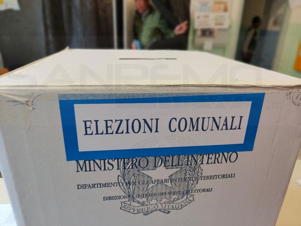 Sanremo: oggi pomeriggio il Presidente Toti in comune, stasera cena elettorale con i fedelissimi Sanremo: oggi pomeriggio il Presidente Toti in comune, stasera cena elettorale con i fedelissimi