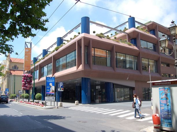 Sanremo, decisione della Sinfonica: mancano i requisiti alla 'Abc-Calvini', il Palafiori va verso la 'Gruppo Eventi'?