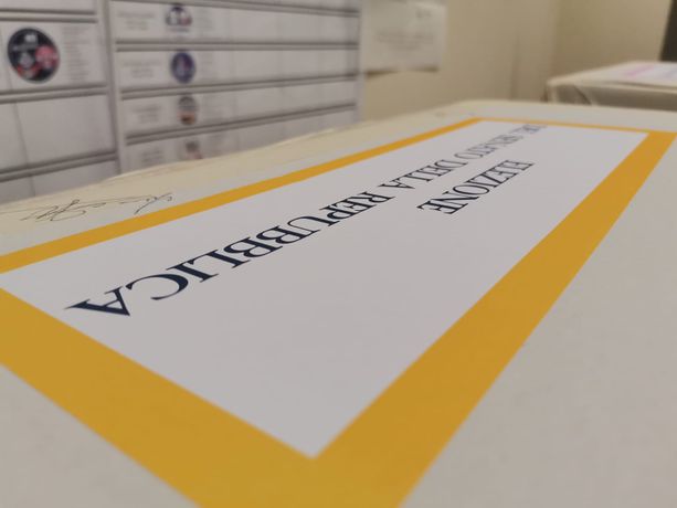 Elezioni politiche, lo scrutinio a Ponente: centrodestra stabilmente oltre il 40%, centrosinistra al 30%