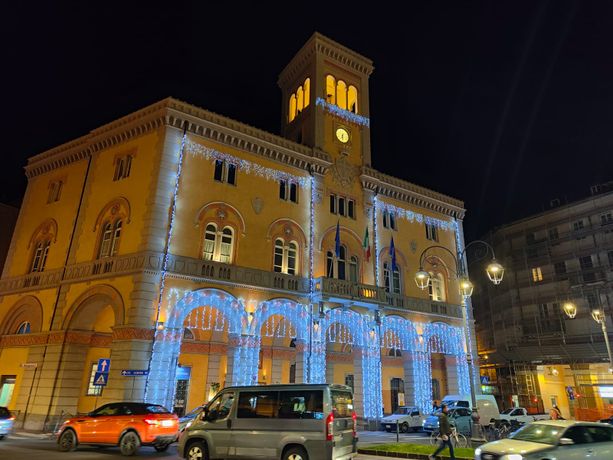 Imperia, mega festa in piazza il 26 novembre con l'accensione delle luminare. Il Comune: "Fondamentale è il risparmio energetico con impianti a led a basso consumo"
