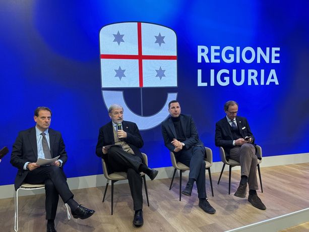 Braccio di ferro Regione-Trenitalia: dopo lo stop agli aumenti e i rimborsi, ora parte la richiesta di penali per i disservizi sulla rete Braccio di ferro Regione-Trenitalia: dopo lo stop agli aumenti e i rimborsi, ora parte la richiesta di penali per i disservizi sulla rete