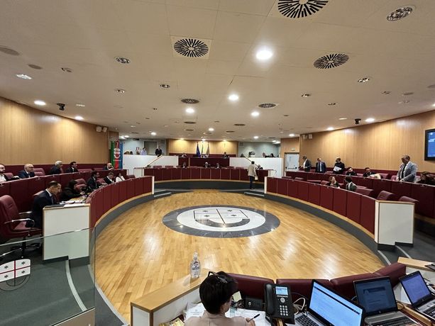 Sanità, assunzioni, fondi integrativi e protezione civile: via libera all’autonomia differenziata della Liguria