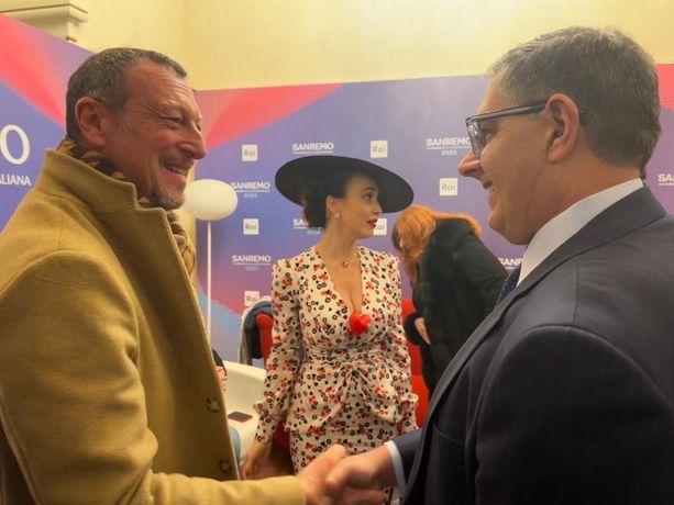 Sanremo 2023, Toti sulle polemiche: "Destra e sinistra? Sono solo canzonette"