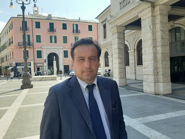 Gradimento dei sindaci. Il sindaco di Savona Russo scende rispetto al giorno delle elezioni ma resta al 57%