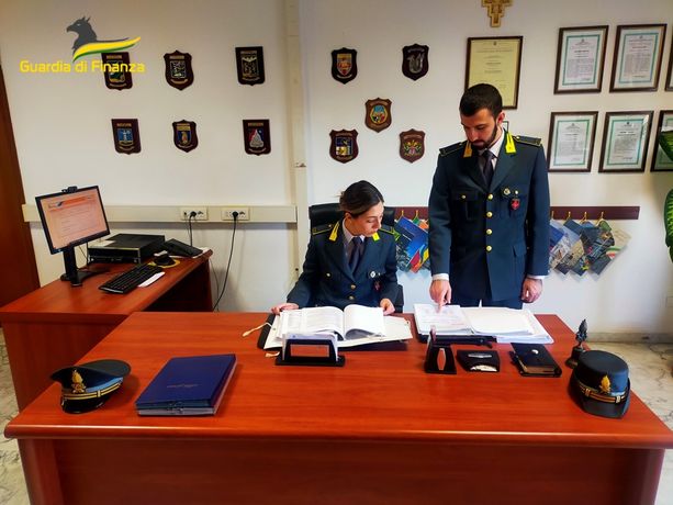 Evasione fiscale, nei guai due imprenditori della Val Bormida: la Finanza sequestra beni per oltre 5,7 milioni di euro Evasione fiscale, nei guai due imprenditori della Val Bormida: la Finanza sequestra beni per oltre 5,7 milioni di euro