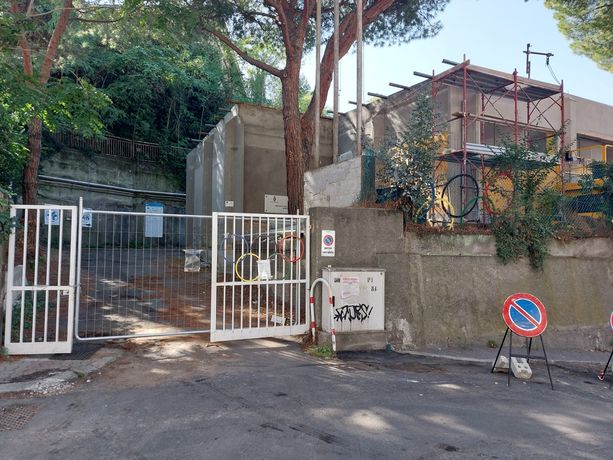 Savona, infortunio sul lavoro nel cantiere della palestra di via Mentana: operaio in codice rosso al Santa Corona Savona, infortunio sul lavoro nel cantiere della palestra di via Mentana: operaio in codice rosso al Santa Corona