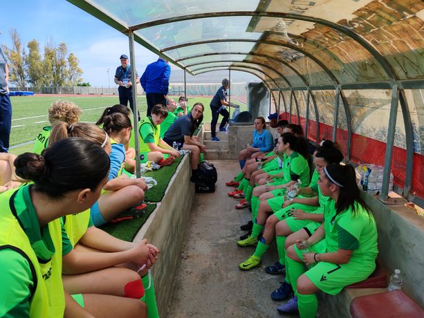 Calcio, Torneo delle Regioni. Inizio in salita per la formazione Femminile, la Puglia vince 3-1 all'esordio Calcio, Torneo delle Regioni. Inizio in salita per la formazione Femminile, la Puglia vince 3-1 all'esordio