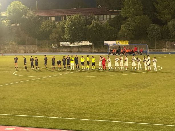 Calcio. L'Arenzano si regala una magica notte di mezz'estate, battuto il Celle Varazze all'Olmo Ferro Calcio. L'Arenzano si regala una magica notte di mezz'estate, battuto il Celle Varazze all'Olmo Ferro