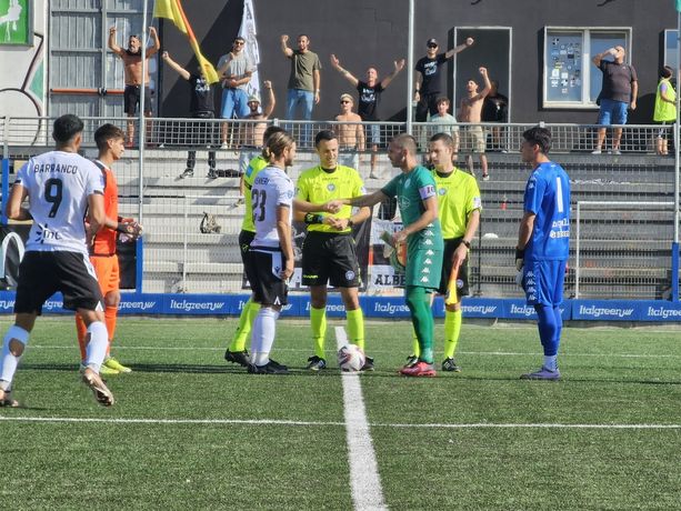 Calcio, Serie D. L'Albenga cerca il terzo successo, live dal Riva il match con la Fezzanese Calcio, Serie D. L'Albenga cerca il terzo successo, live dal Riva il match con la Fezzanese