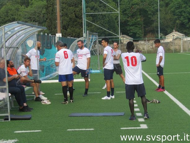 Calcio, Coppa Liguria. Savona a reti bianche con la Vecchiaudace, biancoblu meno brillanti rispetto all'esordio Calcio, Coppa Liguria. Savona a reti bianche con la Vecchiaudace, biancoblu meno brillanti rispetto all'esordio