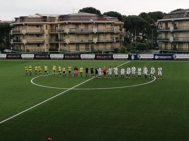 Calcio, Promozione. Set point in palio al "Devincenzi": il racconto della sfida al vertice Pietra Ligure-Praese LIVE