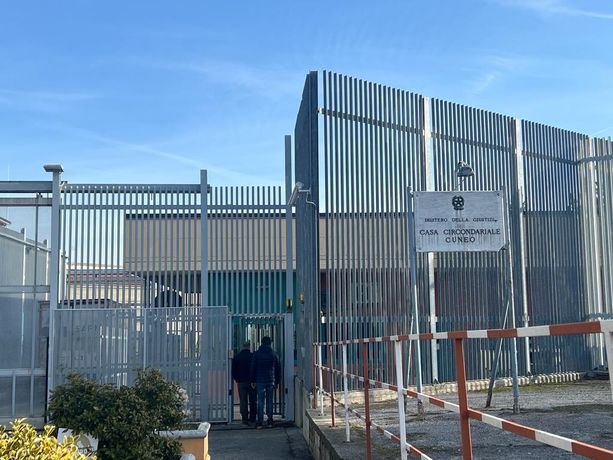Disordini in corso all’interno del carcere di Cuneo