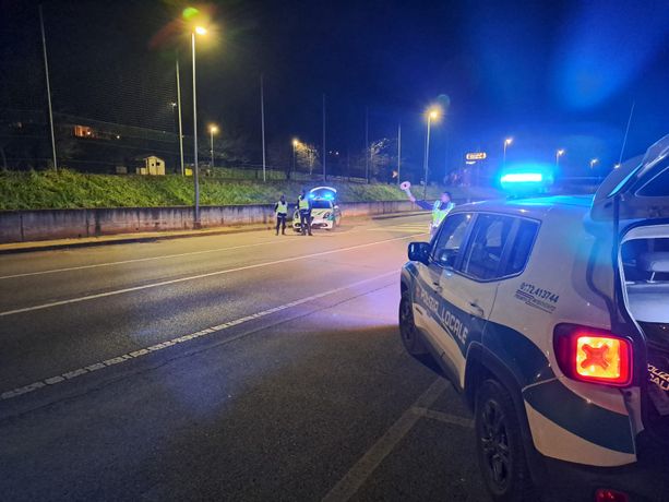Truffe ad anziani tra Piemonte e Liguria: auto in fuga intercettata dalla Polizia Locale di Bra Truffe ad anziani tra Piemonte e Liguria: auto in fuga intercettata dalla Polizia Locale di Bra