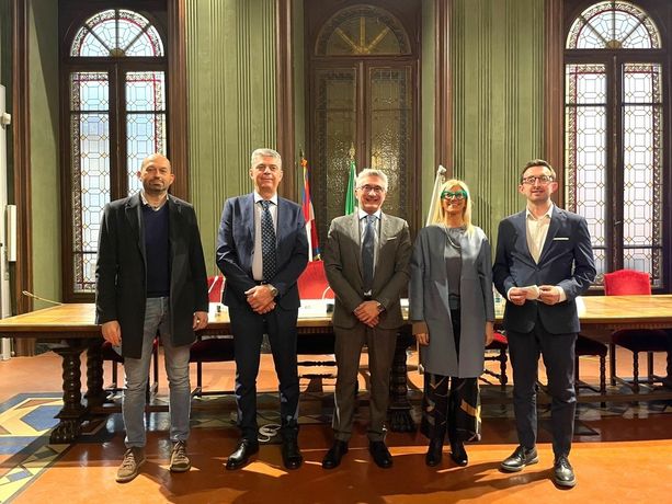 Alba riparte da "Vinum": la più grande enoteca a cielo aperto d’Italia torna in città dal 23 aprile Alba riparte da "Vinum": la più grande enoteca a cielo aperto d’Italia torna in città dal 23 aprile