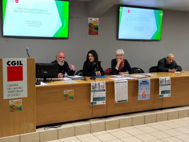 Il Comitato Vivere la Costituzione e i riflettori puntati sulla sanità: “Serve un impegno più forte della politica. Sanità pubblica significa democrazia” Il Comitato Vivere la Costituzione e i riflettori puntati sulla sanità: “Serve un impegno più forte della politica. Sanità pubblica significa democrazia”