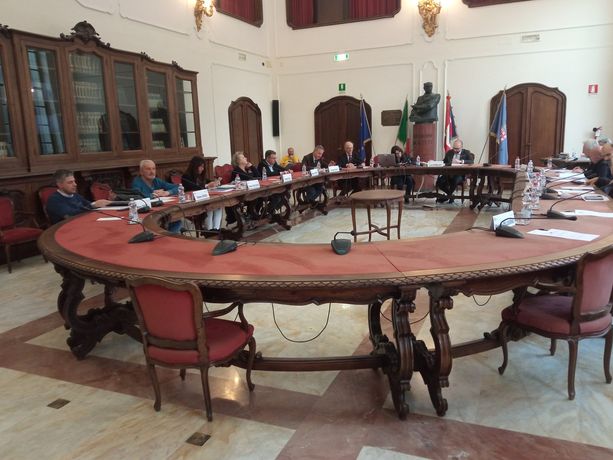 L’unico stress ferragostano della politica cuneese riguarda la Provincia