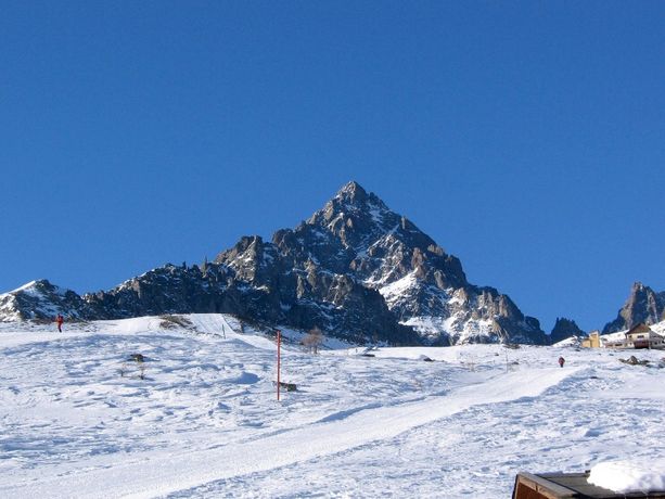Persona bloccata nei pressi del 'Ghincia Pastour': recuperata da mezzo aereo Drago 121 Persona bloccata nei pressi del 'Ghincia Pastour': recuperata da mezzo aereo Drago 121