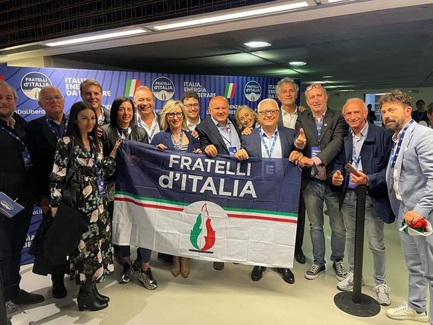 VERSO LE ELEZIONI Fratelli d’Italia manda a Roma i nominativi di una decina di aspiranti parlamentari VERSO LE ELEZIONI Fratelli d’Italia manda a Roma i nominativi di una decina di aspiranti parlamentari