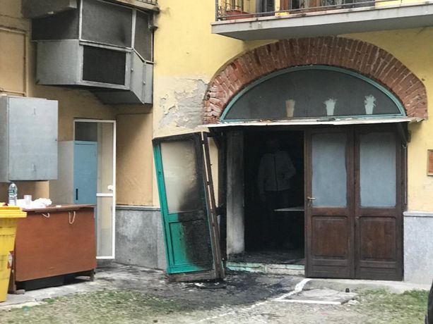 Cuneo: incendio nella sala mensa del self service "La Meridiana" Cuneo: incendio nella sala mensa del self service "La Meridiana"