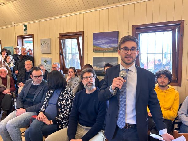 E’ il democratico Alberto Gatto  il candidato del centrosinistra nella corsa per il municipio di Alba [VIDEO]