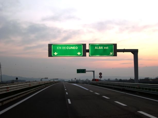 Autostrada Asti-Cuneo: i lavori vanno a rilento nella zona di Roddi Autostrada Asti-Cuneo: i lavori vanno a rilento nella zona di Roddi