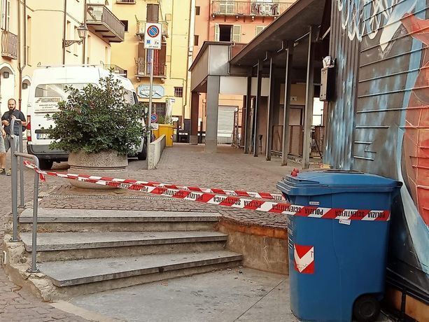 Il cadavere di un uomo rinvenuto in piazza Boves a Cuneo